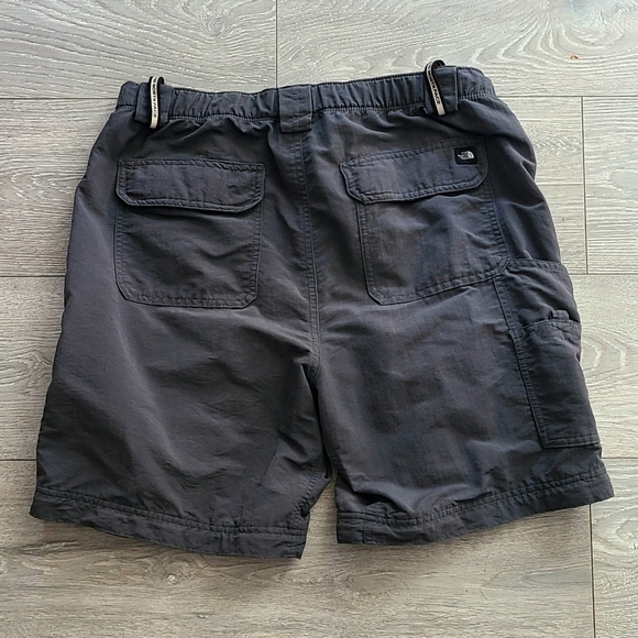 Medium North Face Cargo Shorts - Picture 2 of 3